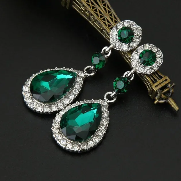 Shiny drop crystal earrings