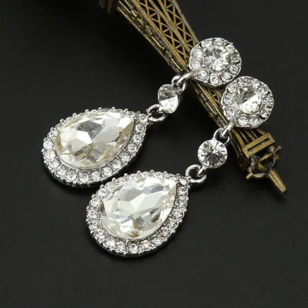 Clear tear drop crystal earrings¡