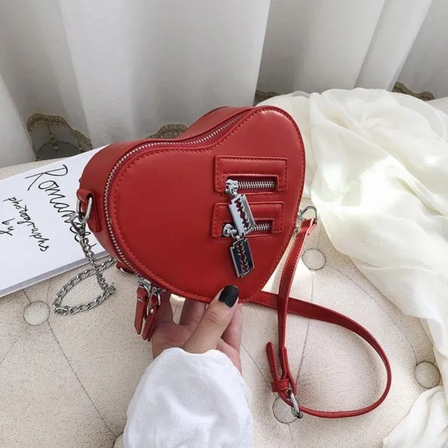 Creative sexy heart chain small satchel