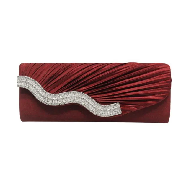 Clutch plisado con strass