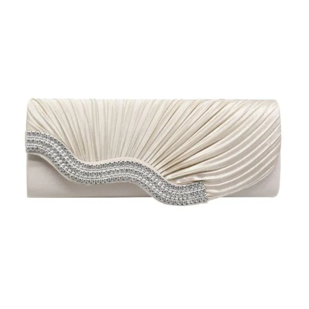 Clutch plisado con strass