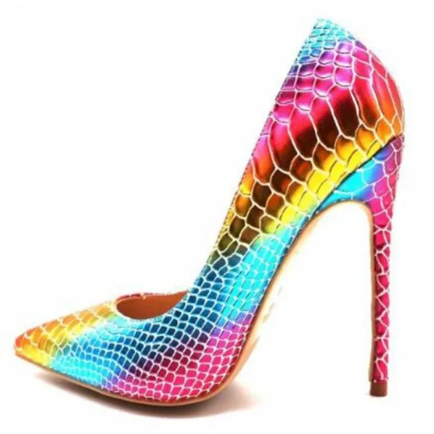 Punt-teen pumps met regenboogslangen print Charlotte