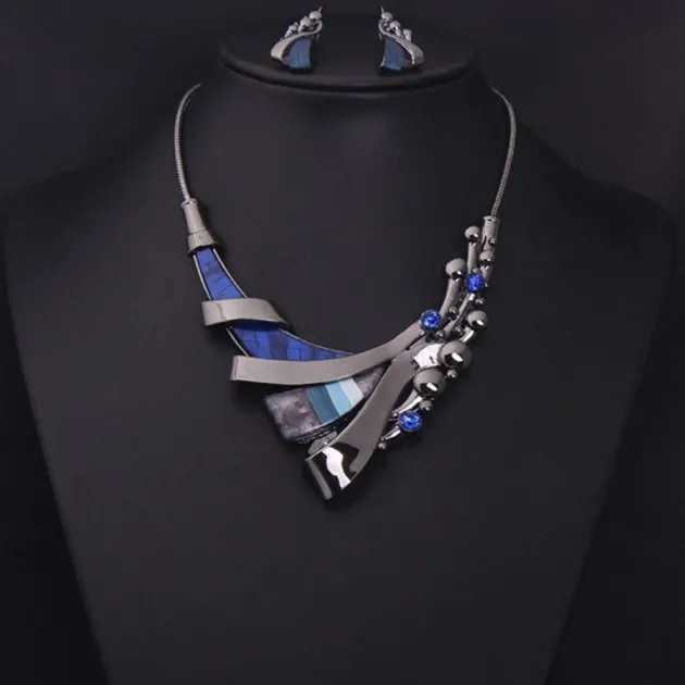 Modern gemstone design Necklace
