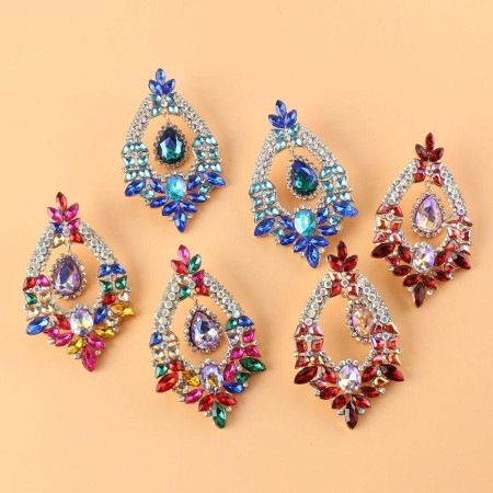Teardrop shape earrings