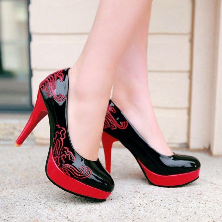 porcelain embroidered heels Sara