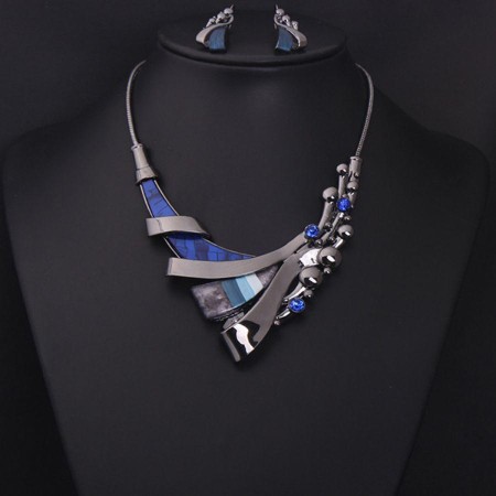 Modern gemstone design Necklace