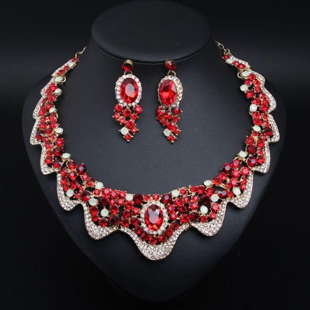 Diamond Collar Necklace Set