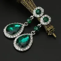 Pendientes Lágrima Verde Cristal