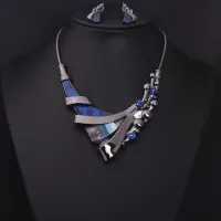 Modern Gemstone Design Necklace